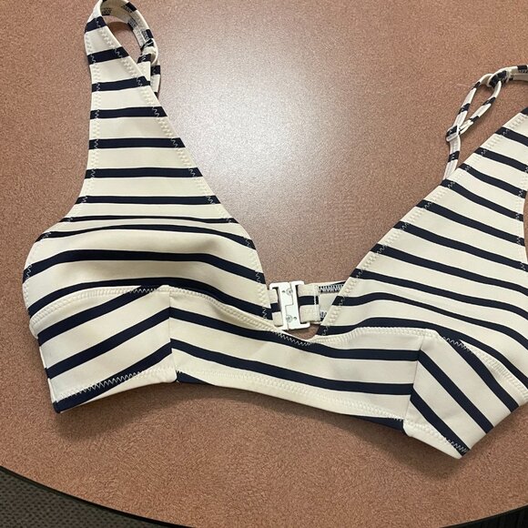 COS bikini top‎ size 4 stripes deep v neck (flattering and comfortable!) - Picture 3 of 5